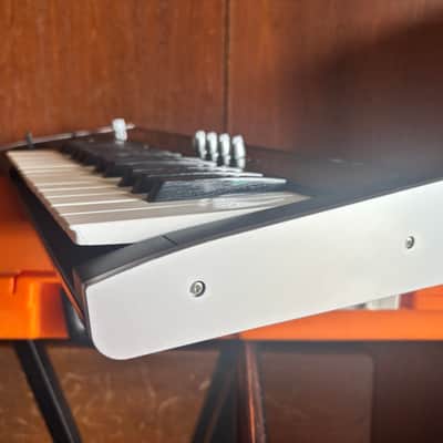 Korg micro X synthesizer/controller Black w/ case, power supply microX image 6