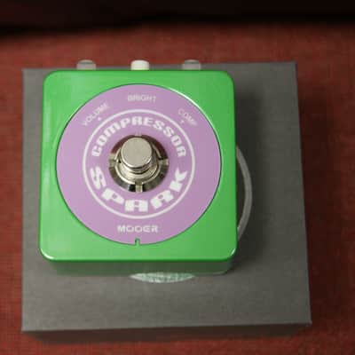 Mooer Spark compressor pedal image 8