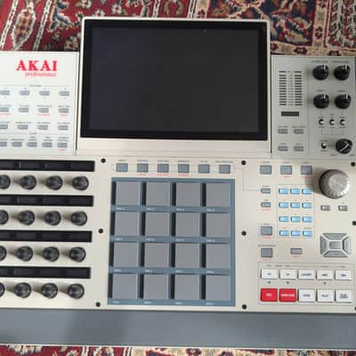 Akai MPC X Special Retro Edition DAW + Decksaver Bild 1