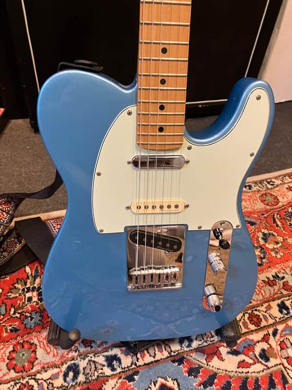 Fender Player Plus Nashville Telecaster wit Pau2021 - Present - Opal Spark