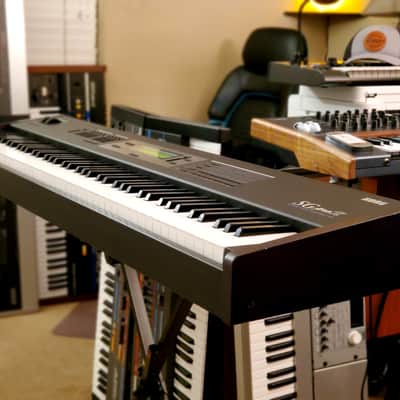 MUST SEE!!! KORG SG PRO X STAGE PIANO/MASTER KEYBOARD FULLY INSPECTED IN AMAZING CONDITION! image 3