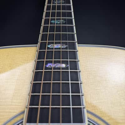Martin J-40 Acoustic Guitar image 4