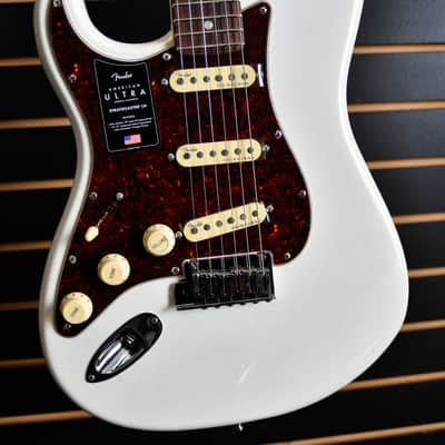 Fender American Ultra Stratocaster Left-Handed LH RW 2021 Arctic Pearl APL US210072828 7lb 15.9 oz image 2
