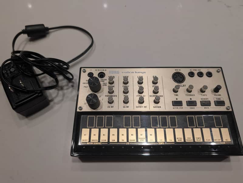 Korg Volca Keys Analog Loop Synthesizer 2013 - Present - Gold/Black image 1