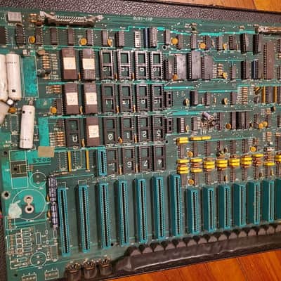 Vintage Linn 9000 Drum Machine mother board for parts image 1