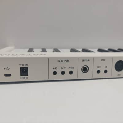 Arturia KeyStep 32-Key MIDI Controller 2017 - 2025 - White image 4