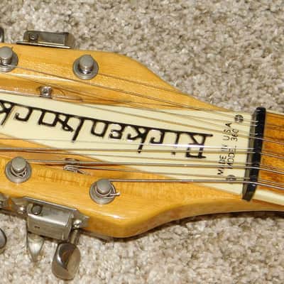Rickenbacker 360/12 Semi-Hollow 12 String Electric Guitar Mapleglo Vintage 1980 image 12