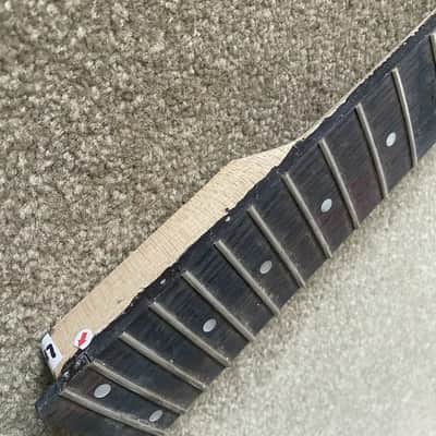 Tagima 4 String Bass Maple Wood Neck, Rosewood Fretboard 21 Frets image 6