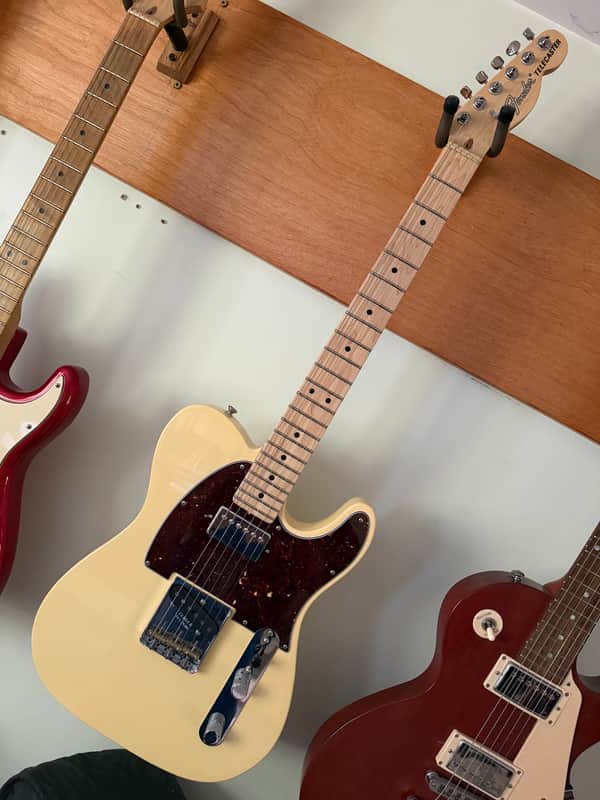 Fender American Performer Telecaster Hum with Maple Fretboard 2018 - Present - Vintage White image 1