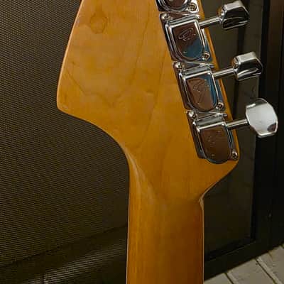 Fender 60th anniversary Jaguar 2022 - Mystic Lake Placid Blue image 8