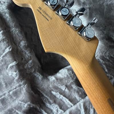 Fender Limited Edition American Ultra II Stratocaster HSS - Graffiti Yellow image 10