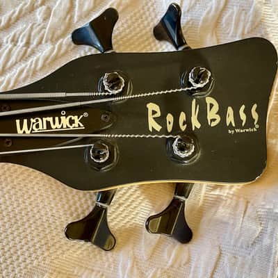 Warwick Fortress Rockbass 2006 - Cherryburst image 10