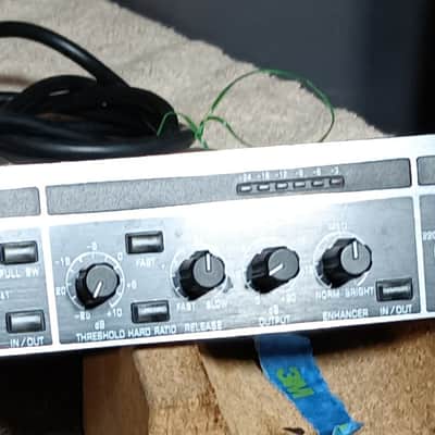 Behringer Ultra-Voice VX2000 image 4