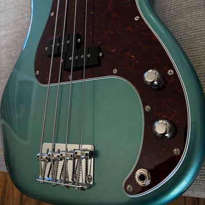 Fender American Professional Classic Precision Bass 2025 - Present - Faded Sherwood Green Metallic image 3