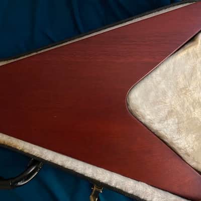 Gibson Flying V worn brown/cherry 2007 - Worn image 6