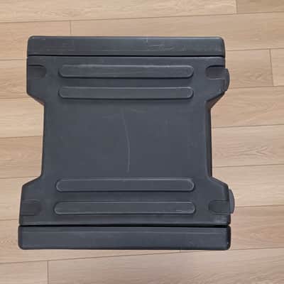 SKB 8U Roto-Molded Rolling Rack Road Case image 5