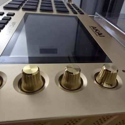 Akai MPC Live II (includes deck saver & installed screen protector) Standalone Sampler / Sequencer Gold Edition 2022 - Present - Gold image 3