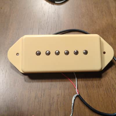 Razor P90 2000s - Cream image 1