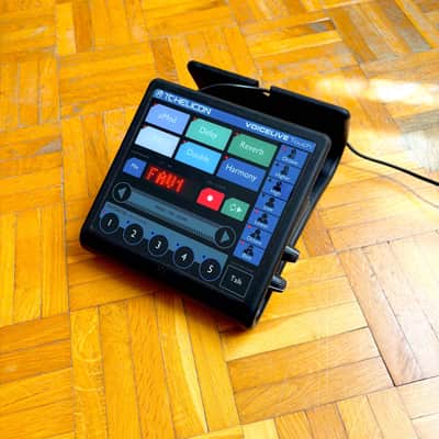 TC Helicon VoiceLive Touch Vocal Harmony and Multi-Effects Processor with original power supply! image 2
