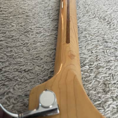 Fender Deluxe Zone Bass 2002 MIM Sienna Sunburst Rare 4-String Bass Guitar image 10