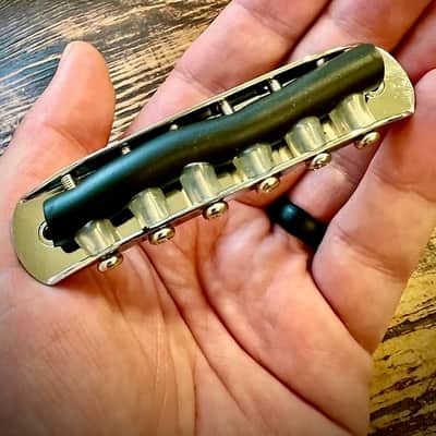 Waterslide Guitars Rubber Bridge For Jazzmasters/Jaguars/Offset Guitars image 2