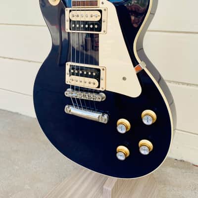 GIBSON LES PAUL CLASSIC ELECTRIC GUITAR DEEP PURPLE FINISH - 2023 image 4