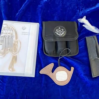 New Alexander 1103MAL-HG Double French Horn in Yellow Brass,Lacquered,Cut Bell,Hand Hammered Bell Spout; with Mouthpiece, Care Kit image 21