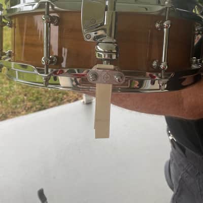 Dunnett/Stanton Moore Spirit of New Orleans snare drum Acacia 14 X 4.5 Unique hardware/adjustable Air vent and Throw-Off image 8