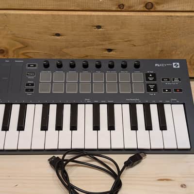 Novation FLkey Mini – FL Studio MIDI Keyboard Controller – Excellent condition image 3