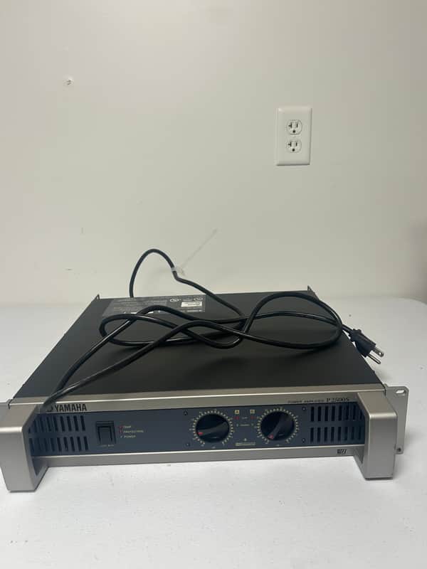 Yamaha P2500S Power Amp 2010s - Blue / Silver image 1