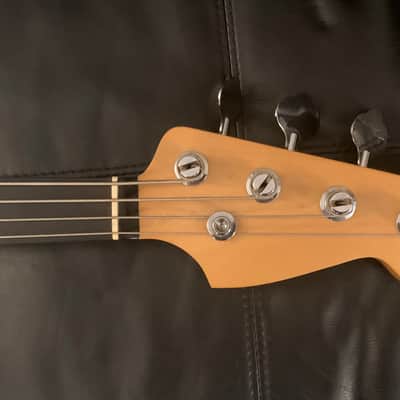 Fretless Precision Bass image 4