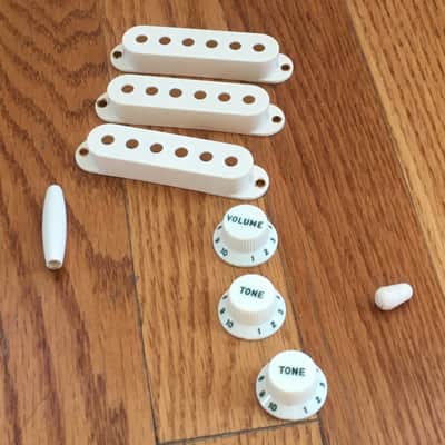 Complete Fender Strat Knobs Pickup Covers Set Light NOS Relic Parchment Green Fonts Numbers image 9