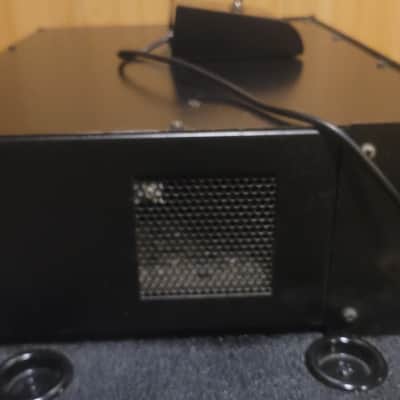 Ampeg SVT-400T 400-Watt Rackmount Bass Amp Head - Black image 8