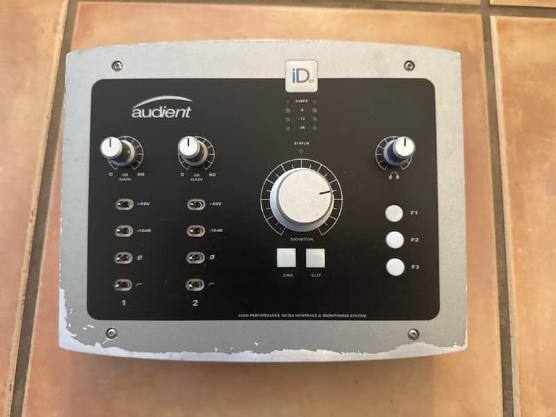 Audient iD22 Desktop USB Audio Interface 2010s - Black image 1