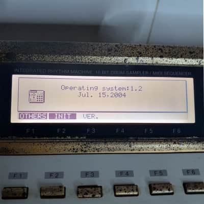 Akai MPC2000XL MIDI Production Center - 32MB RAM, 8-Outs, CF Reader image 7
