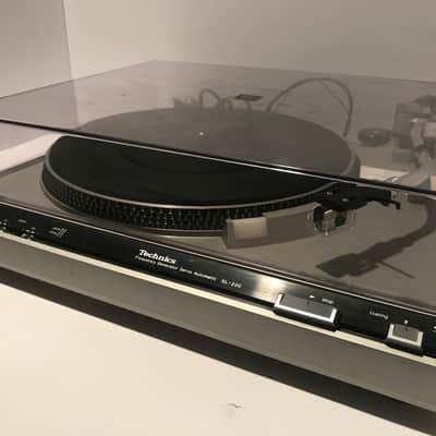 Technics SL-220 Silver vintage belt drive auto return turntable with Audio Technica AT-247E stylus image 3