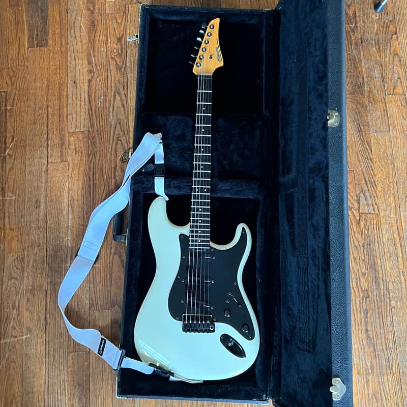 Levinson Blade (white, 90s MIJ) image 1