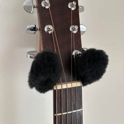 Takamine G330 - Lawsuit Era image 2