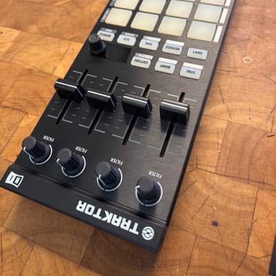 Native Instruments Traktor Kontrol F1 2010s - Black image 9