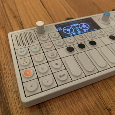 Teenage  Engineering OP-1 Keyboard Synthesizer 2020 white image 3