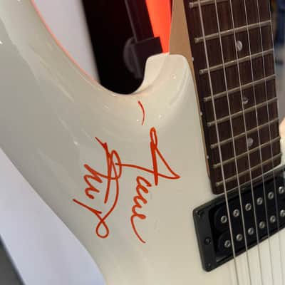 San Francisco Giants Autographed Collectible Joe Satriani Signature Model Electric Guitar (Pre-Owned) (Joe Satriani Private Collection) image 6