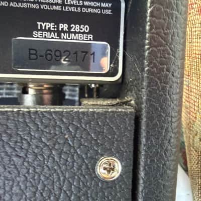 Fender ’68 Custom Vibrolux Reverb 2x10 Valve Combo – Celestion Speakers + Footswitch & Cover Bild 4