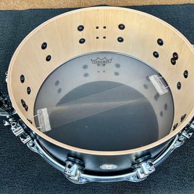 Sonor SQ2 Medium Maple 5.5x14” snare drum 2022 - Dark Roots Satin image 6