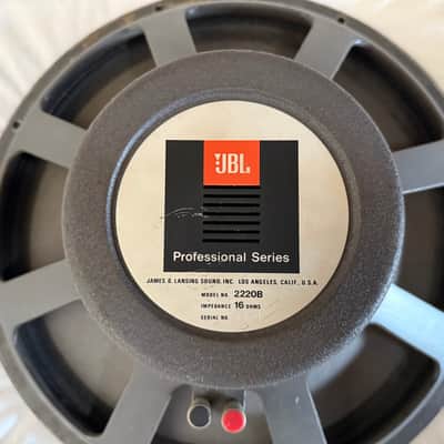 JBL 2220B 15 inch Guitar Speaker - 16 Ohm - Black image 4