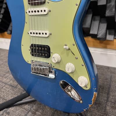 Fender 2025 Fender Custom Shop W25 Custom Deluxe Stratocaster Relic S1 HSS 2025 - Aged Lake Placid Blue image 5
