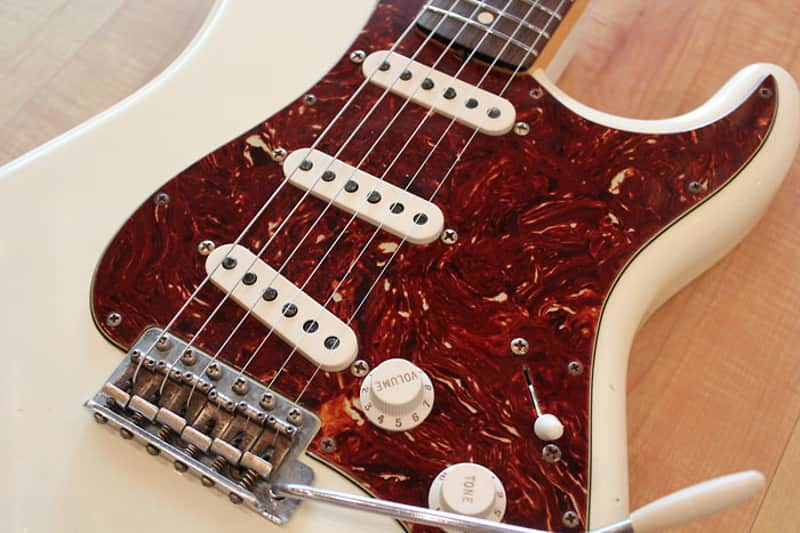 Fender Custom Shop 1959 Relic Stratocaster Olympic White Tortoiseshell Rosewood Neck image 1