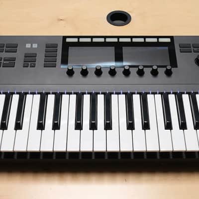 DTM・DAW KOMPLETE KONTROL S49 MK2 Native Instruments Komplete Kontrol S49 Smart Keyboard Controller