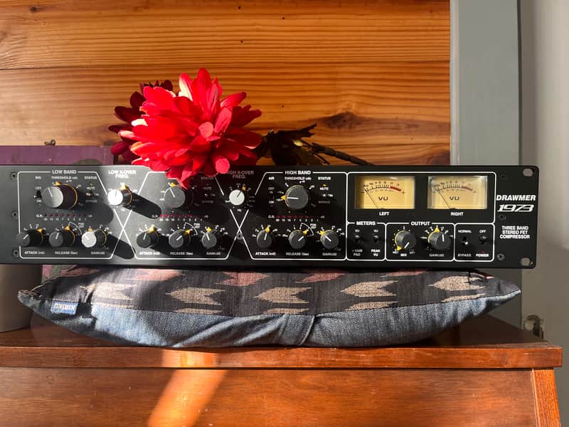 Drawmer 1973 Three Band Stereo FET Compressor