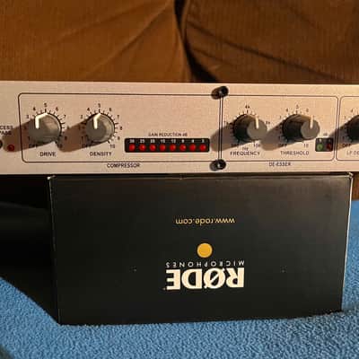 dbx 286s Microphone Preamp Processor 2010s - Silver image 3