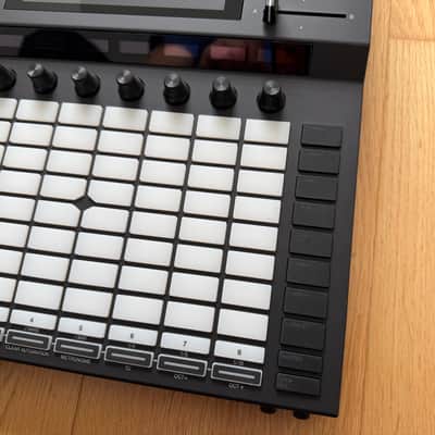 Akai Force Standalone Music Production image 3